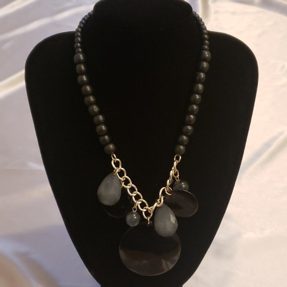 Fashion Mixed Media Necklace